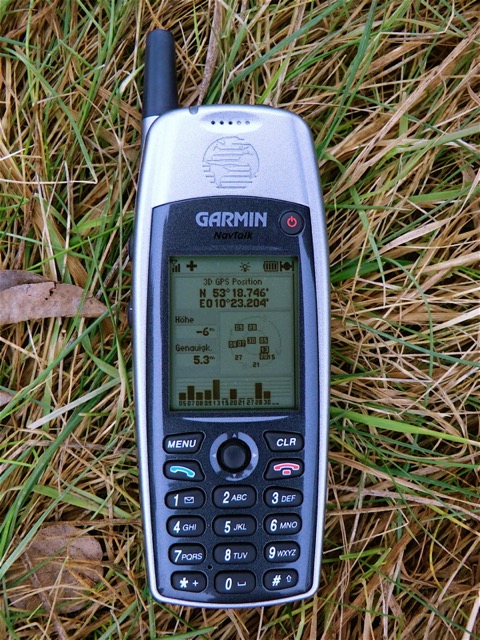 Garmin Navtalk GSM.jpg